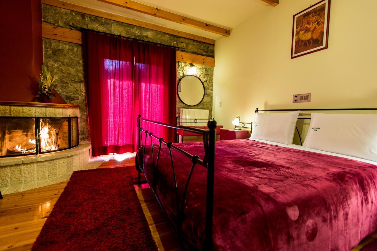 Village Inn Ano Khora Bagian luar foto
