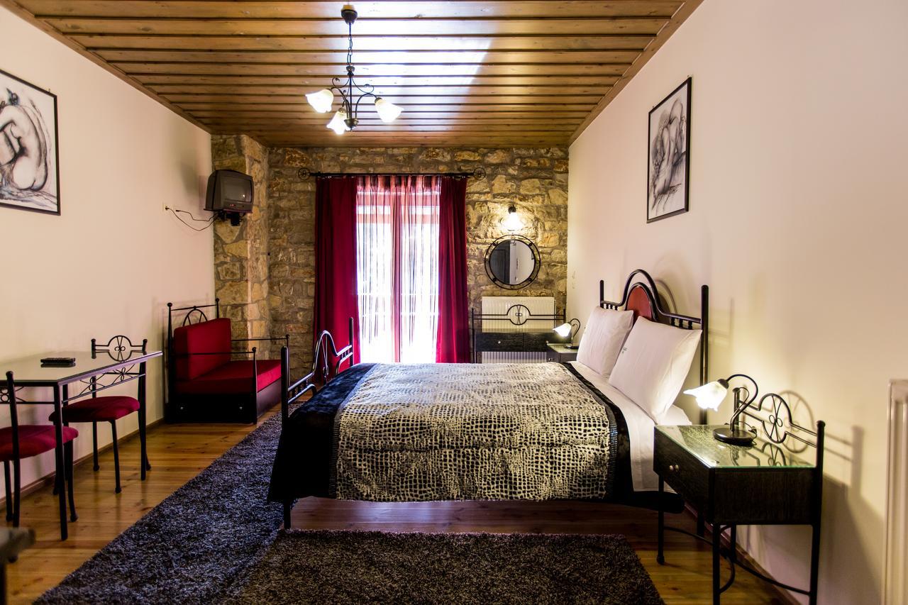 Village Inn Ano Khora Bagian luar foto